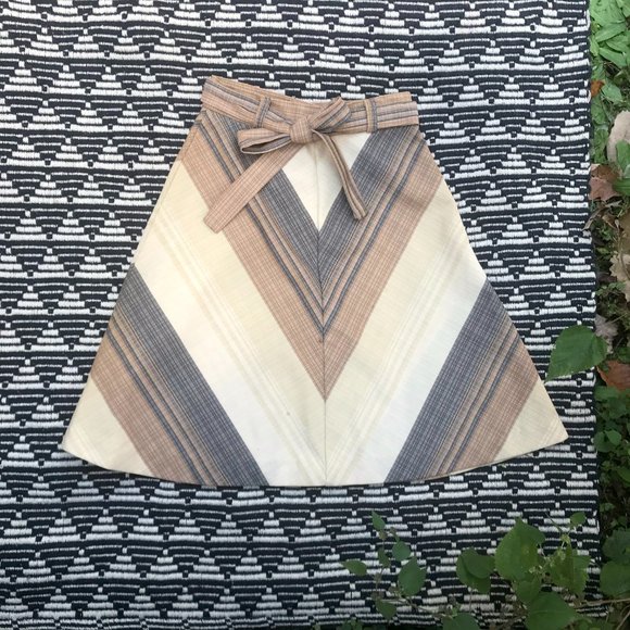 SOLD vtg A-line skirt, 24/xs - Picture 8 of 11